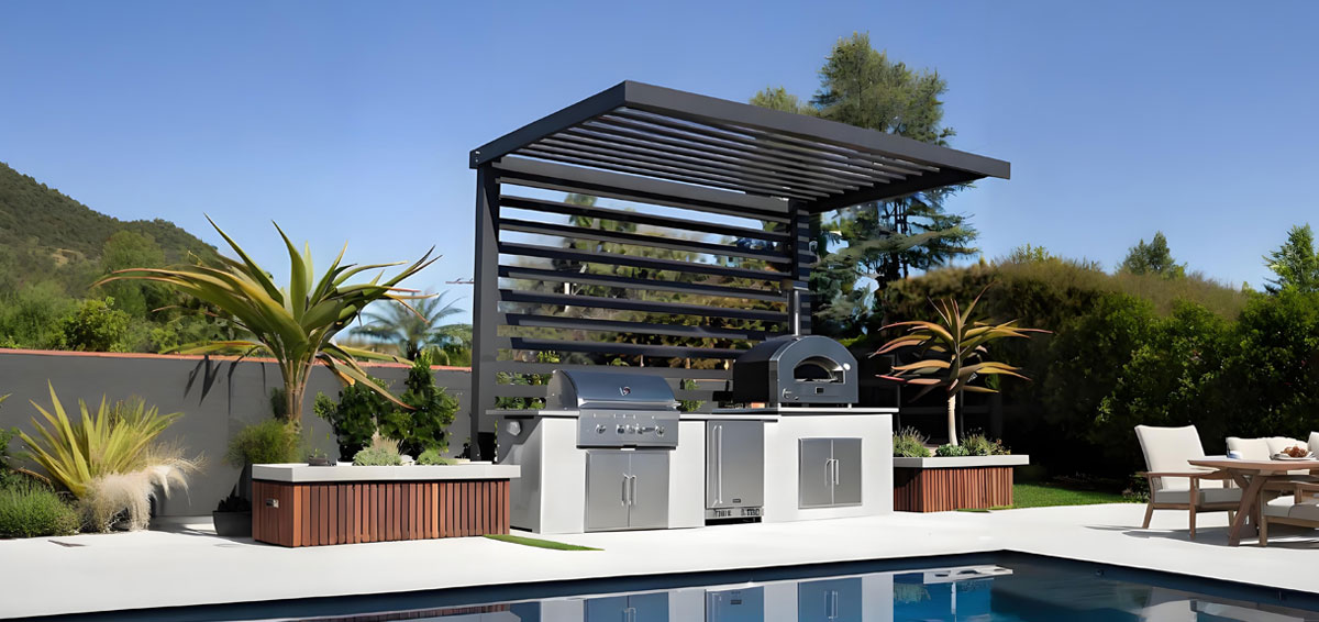 Poolsid-Pergola-Grill-and-BBQ-Ideas