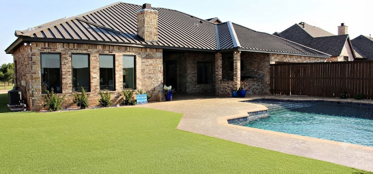 Texas-backyard-patio-exposed-to-intense-summer-heat Texas-backyard-patio-exposed-to-intense-summer-heat
