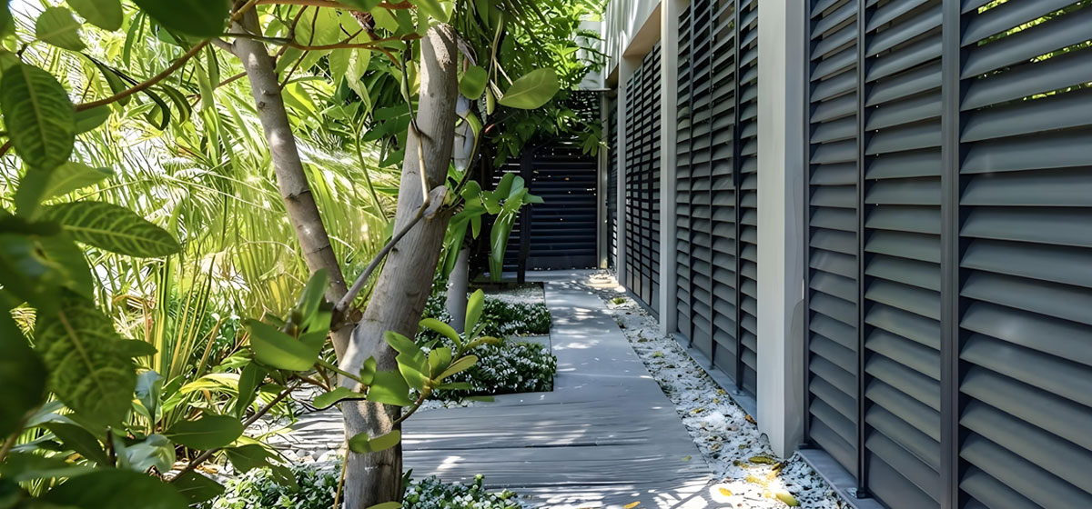 Modern-Building-with-Aluminum-Sun-Louvers Modern-Building-with-Aluminum-Sun-Louvers