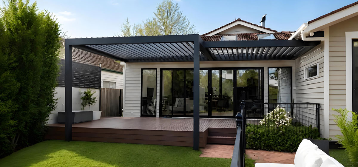 Australian-Backyard-Transformation-Aluminium-Pergola-Ideas Australian-Backyard-Transformation-Aluminium-Pergola-Ideas