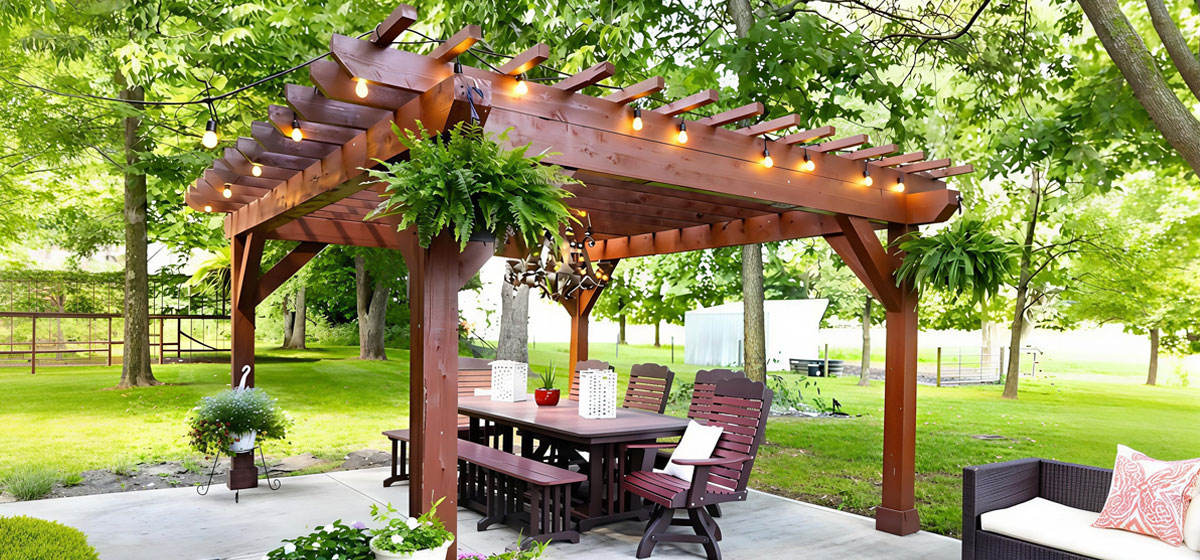 Natural-Wood-Pergola-for-Backyard